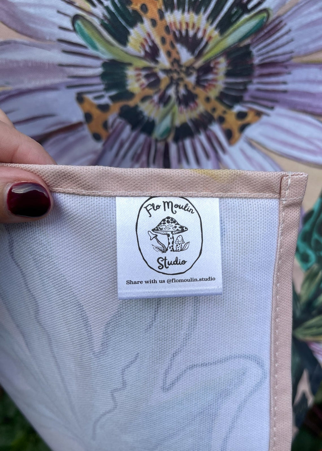 Pasionaria Cream Tea Towel